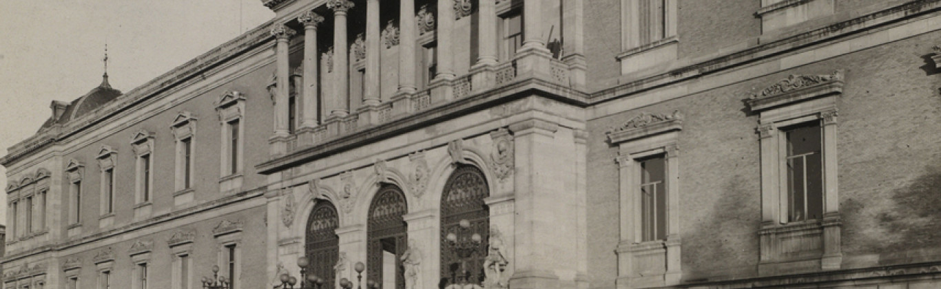 Fachada de la Biblioteca Nacional de España