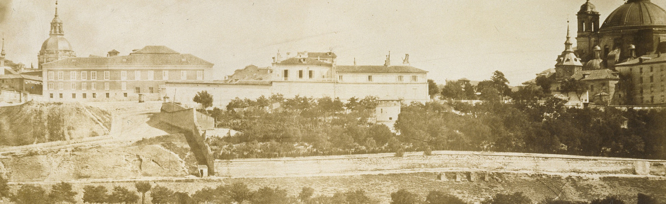 Fotografía Vistas fotografiadas de la Alameda, del palacio de Madrid, del de Guadalajara y de la dasa de los Mendozas en Toledo (hoy inclusa) pertenecientes al... duque de Osuna