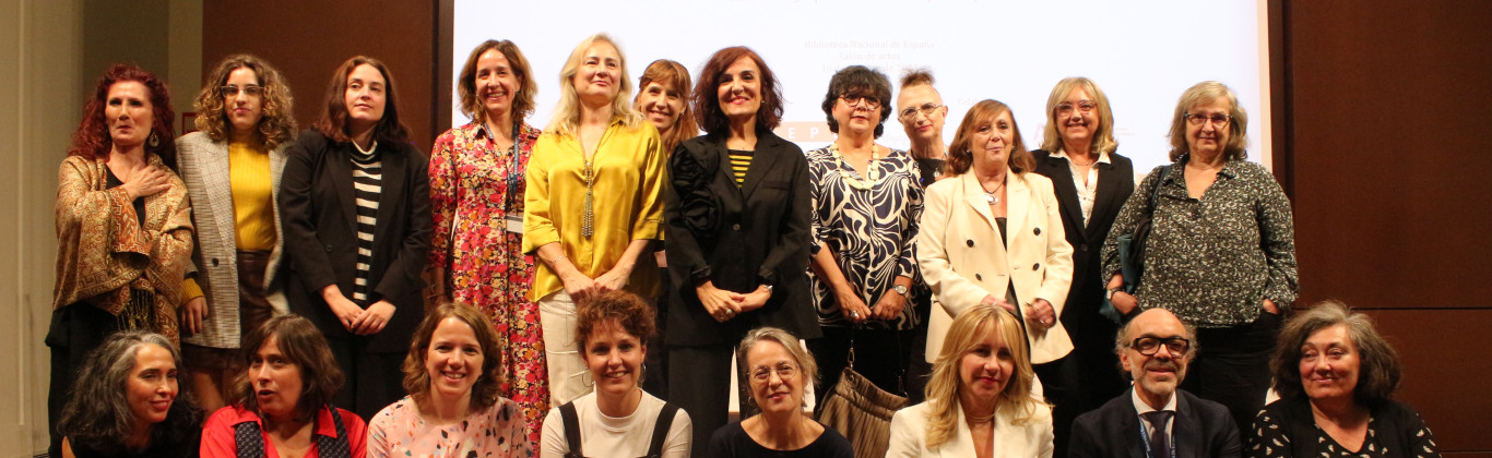 Foto de grupo del Día de las Escritoras. 2023