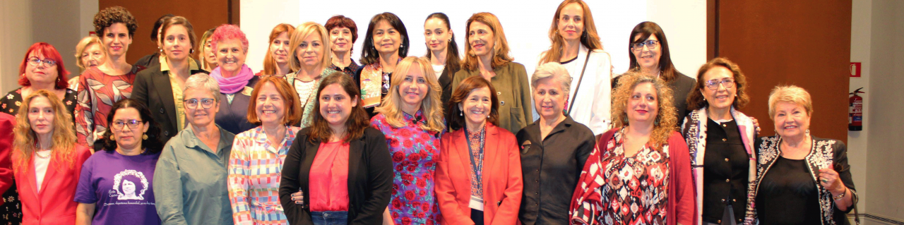 Foto de familia del Día de las Escritoras 2022
