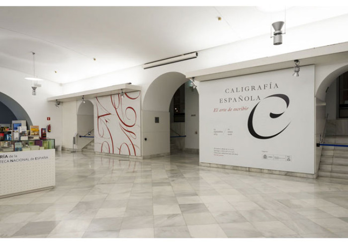 Imagen del montaje de la exposición Caligrafía española. El arte de escribir
