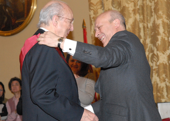 Condecoraciones de la Orden Civil de Alfonso X el Sabio. Biblioteca Nacional de España 28/02/2013