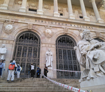 img-15.jpg img-15.jpg