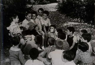 Fotografía de niños en la colonia infantila El Pins