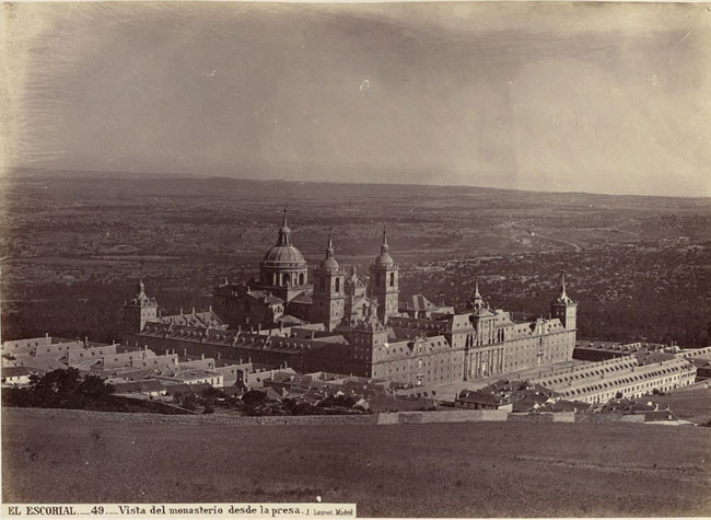 El Escorial, vista del Monasterio desde la presa de Jean Laurent y Minier, 1857-63. BNE, 17/2/37