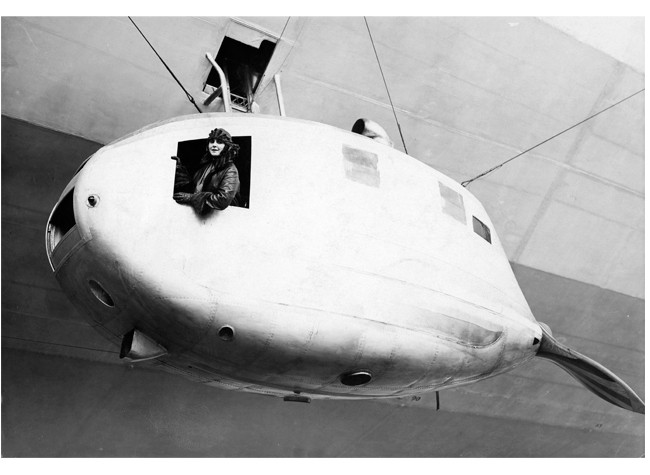 Lady Grace Drummond Hay en el LZ 127 Graf Zeppelin, 1929 Fotografía de Ullstein bild via Getty Images