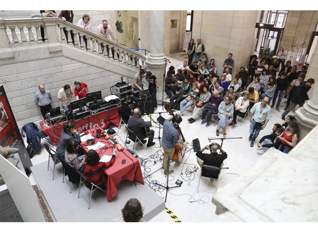 Día del Libro 2018  El hall de la BNE acogió numerosas actuaciones en directo y entrevistas a lo largo de todo el día