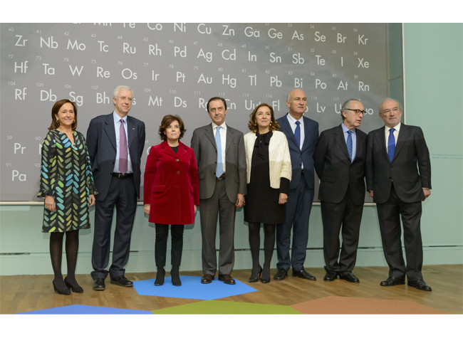 La vicepresidenta del Gobierno, Soraya Sáenz de Santamaría inauguró Cosmos el lunes 19 de marzo.