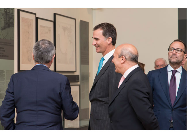 Su Majestad el Rey Felipe VI en la inauguración de la exposición Diseñar América