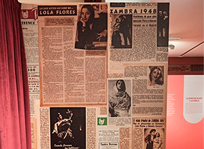 Montaje de la exposición Si me queréis, ¡venirse! Lola Flores en la Biblioteca Nacional de España