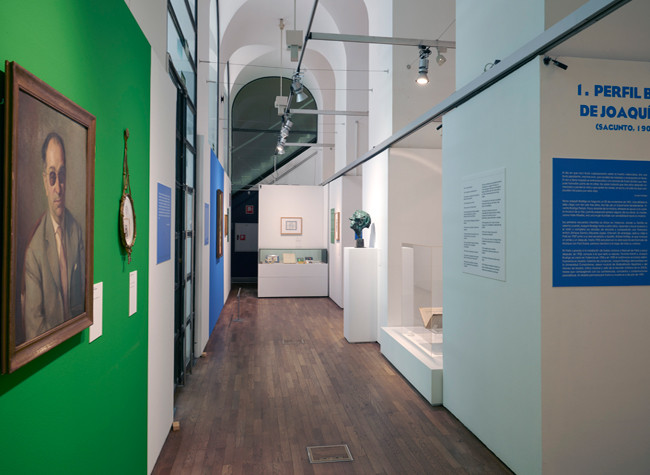 Montaje de la exposición de Joaquín Rodrigo