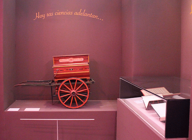 Montaje de la exposición Tomás Bretón, mucho más que La verbena de la Paloma