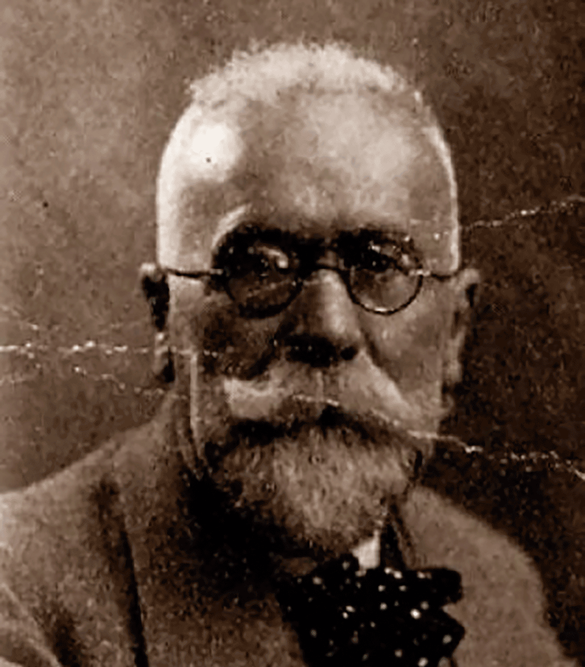 https://commons.wikimedia.org/wiki/File:Federico_Urales_-_Joan_Montseny.jpg