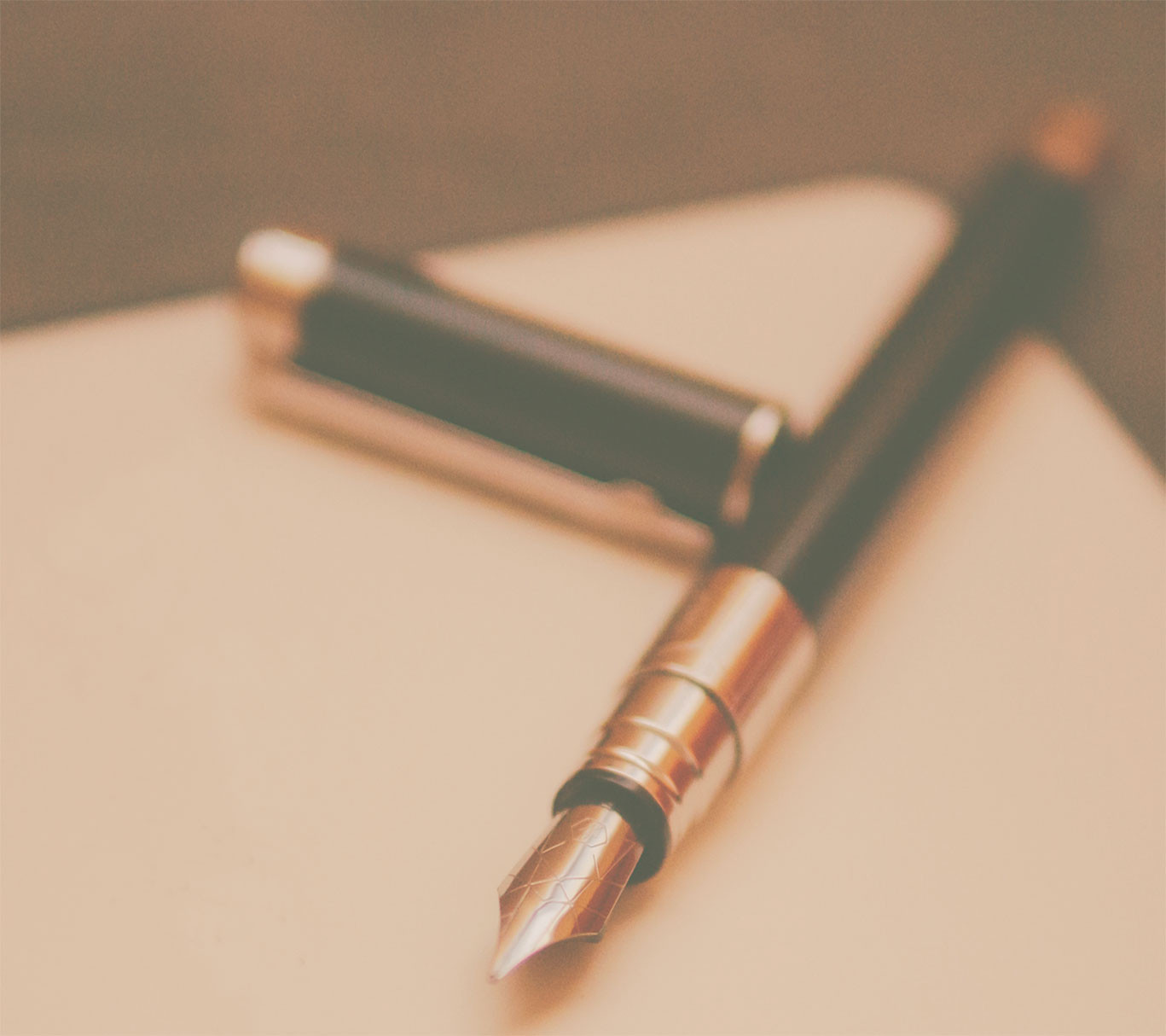 pluma_cuadrada_sepia