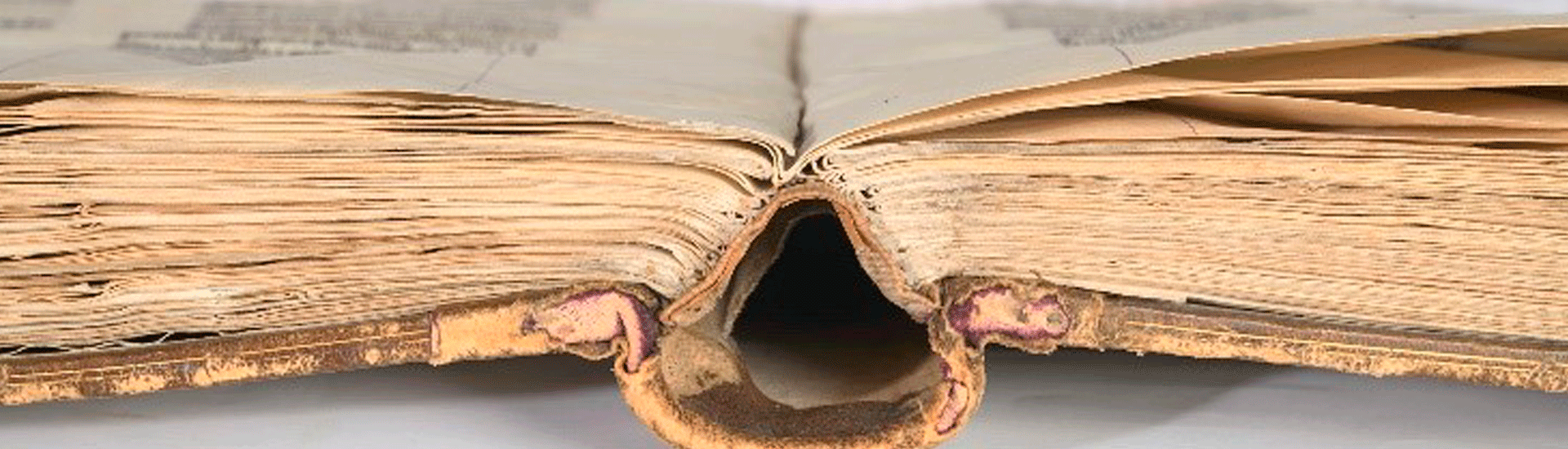 Destacado Sobre la restauración de cinco manuscritos medievales: Heredia-Crónica de España