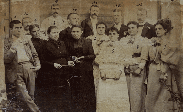 Jacinto Arxer junto a parte de su familia - Hacia 1900
