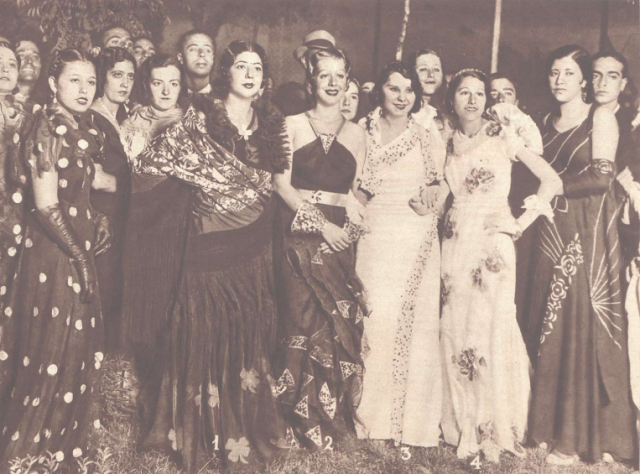 En el centro, las triunfadoras del último concurso organizado por la revista Estampa en 1934.